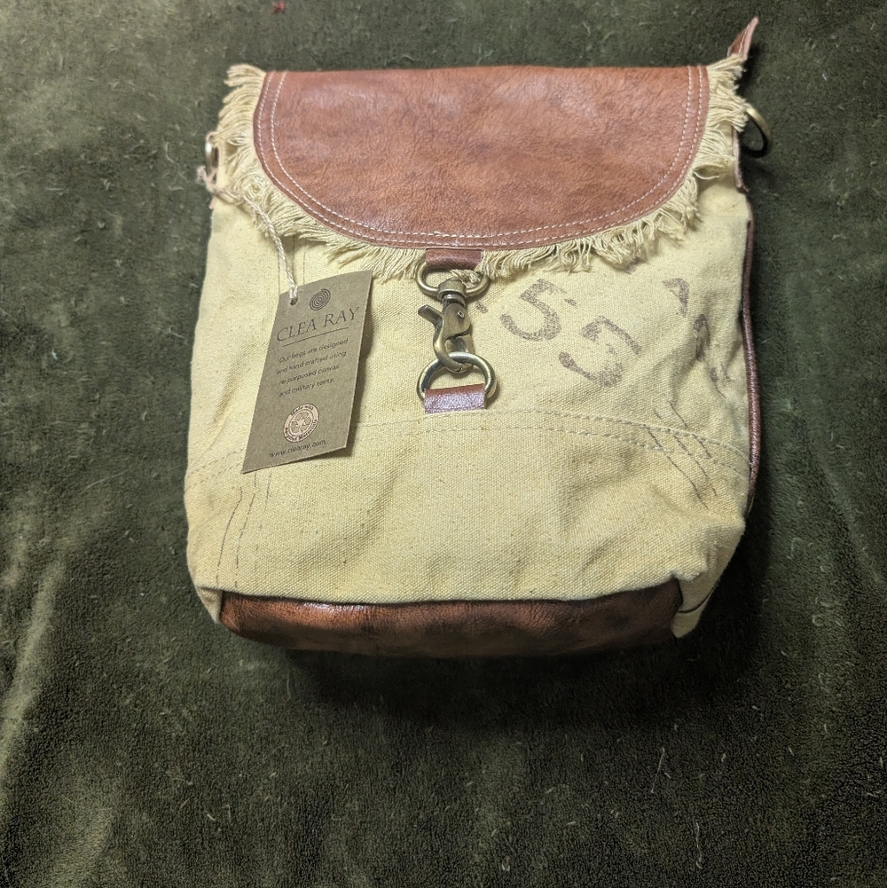 Clea Ray Shoulder Bag